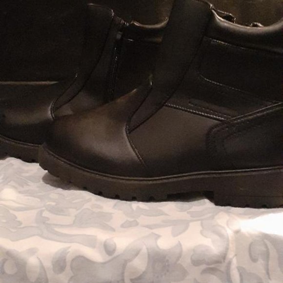 Black boots for men - Picture 2 of 4